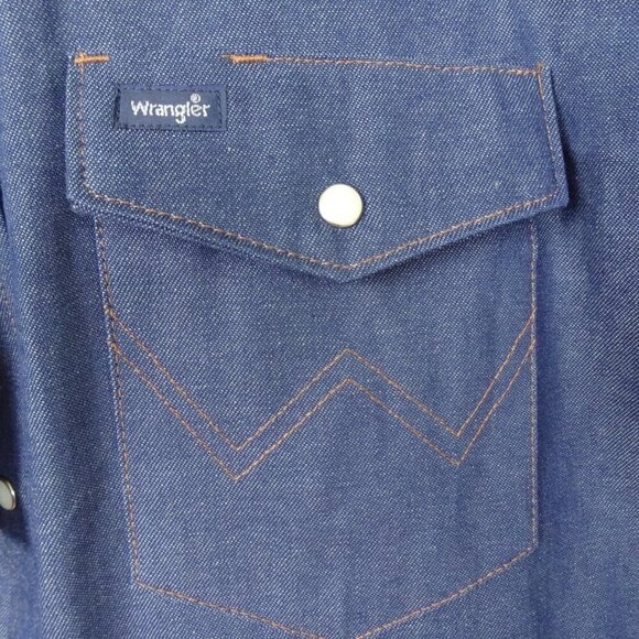 Wrangler Denim Shirt Men's Size L Blue Short Sleeve Pearl Snap Cowboy Cut - Picture 3 of 10